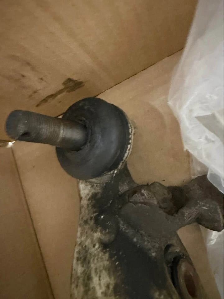2013 EX35 AWD Control arm - photo 2
