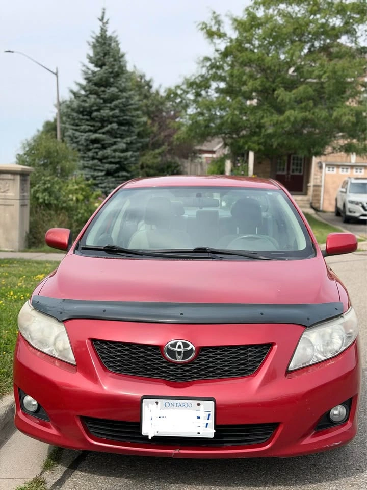 2010 Toyota Corolla - photo 2