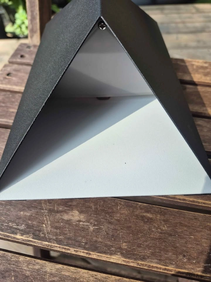 Modern Black Geometric LED Wall Sconce - photo 4
