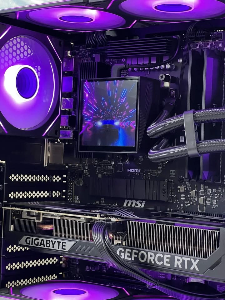 RTX 5070 Gaming PC - Ryzen 7 7800X3D | 32GB RAM | 1TB SSD | LCD - photo 2