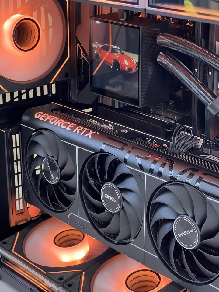 RTX 5080 Gaming PC - Ryzen 7 9800X3D | 32GB RAM | 2TB SSD | LCD - photo 3