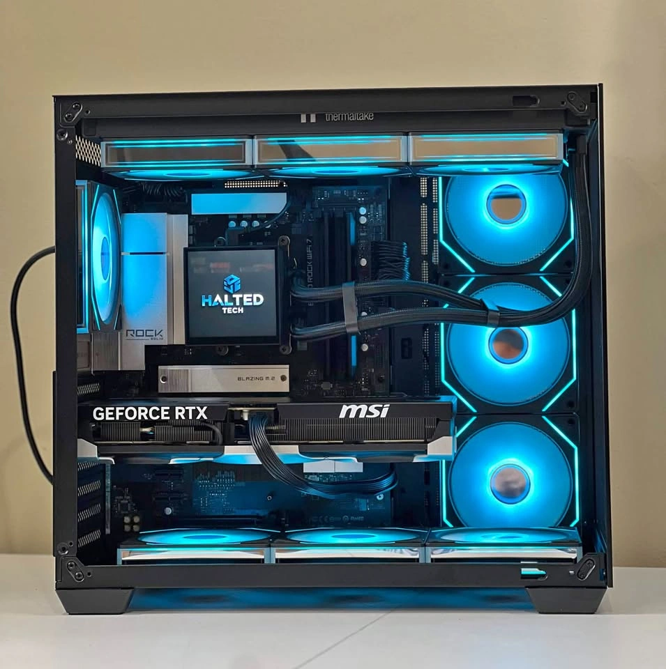 RTX 5070 TI - Ryzen 7 9800X3D - 32GB DDR5 - 2TB SDD Gaming PC