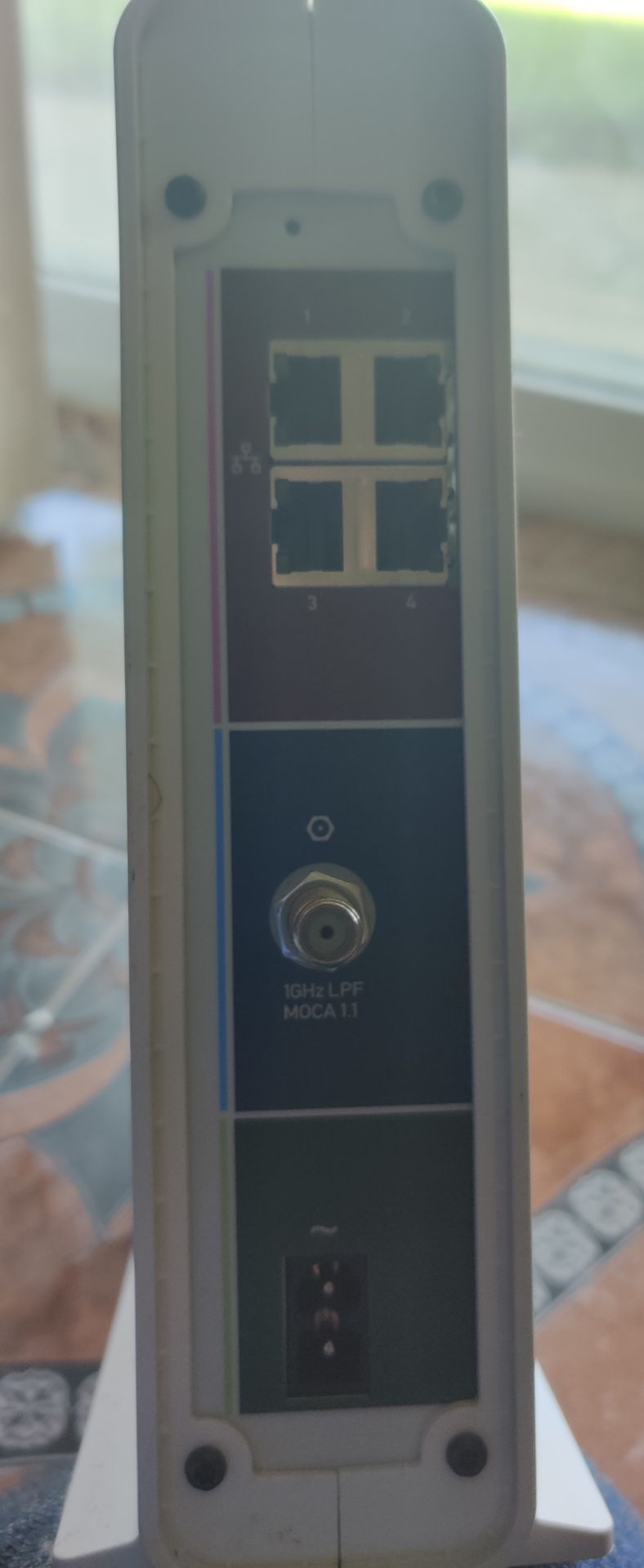 Motorola ARRIS SURFboard AC1800M Modem & Wi-Fi Router - photo 5