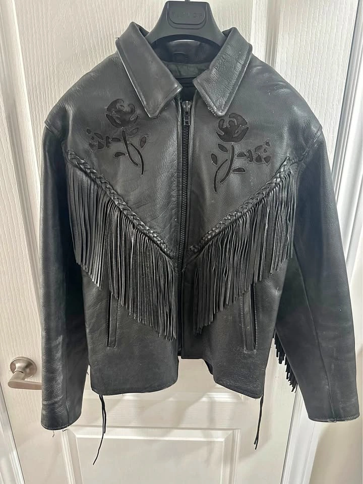 Vintage Women’s Leather Motorcycle Jacket with Fringe (XL)
