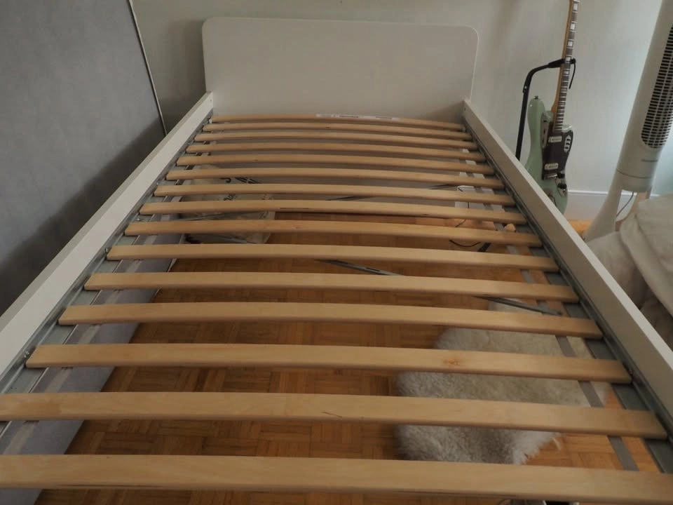 IKEA VIHALS Twin Bed Frame + Slatted Base - White - photo 3