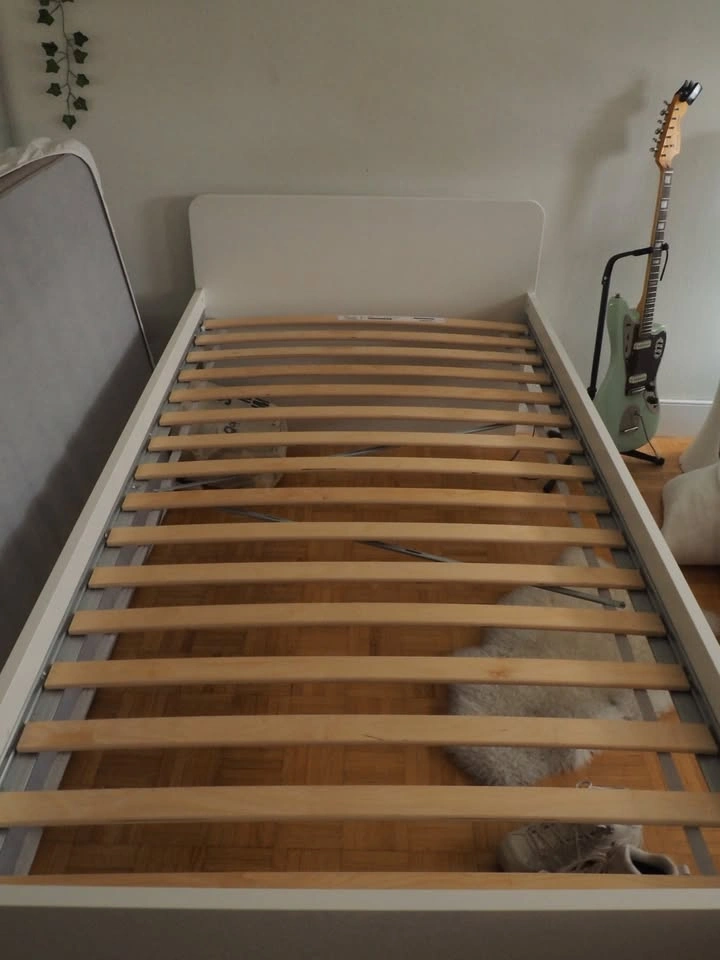 IKEA VIHALS Twin Bed Frame + Slatted Base - White - photo 4