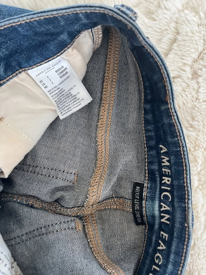 American Eagle Next Level Stretch Ripped Skinny Jeans Size 2 - photo 4