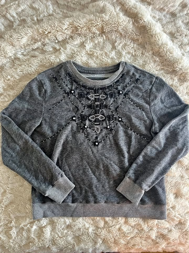 Abercrombie Grey Beaded Sweater Size S