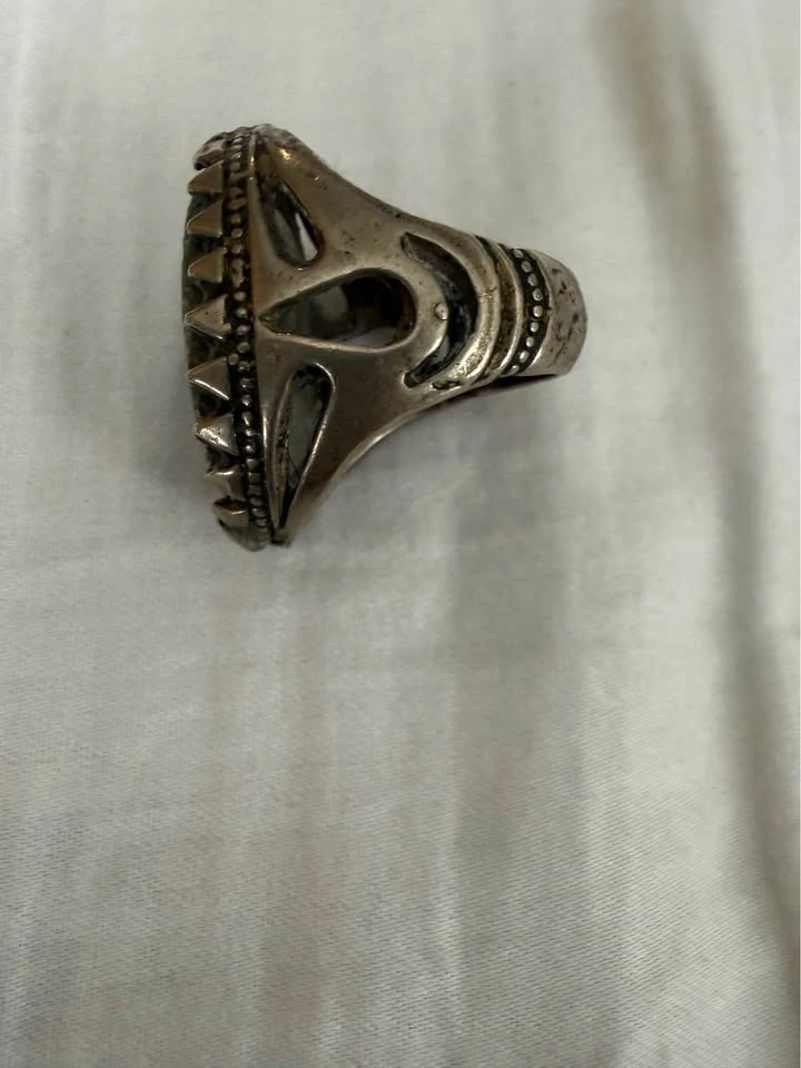 Vintage Ornate Silver Tone Green Stone Ring - photo 4