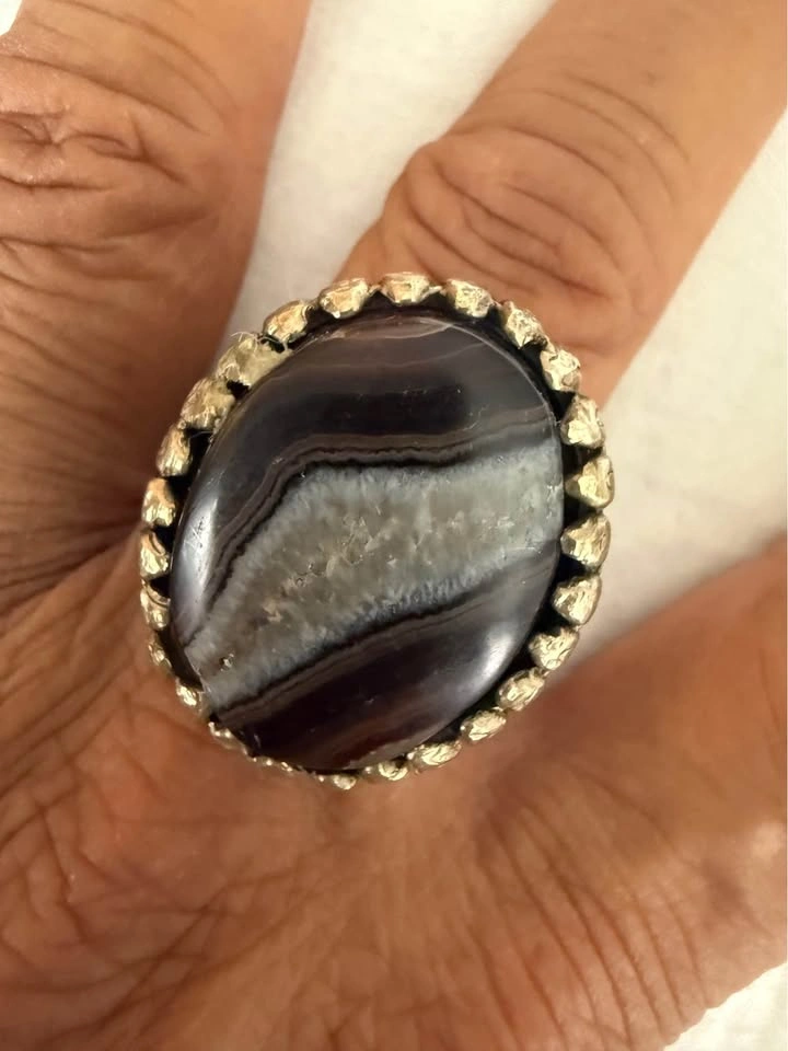 Vintage Banded Agate Cocktail Ring - photo 3