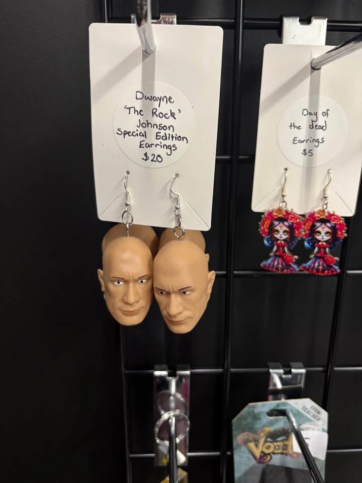 Handmade WWE wrestler earrings - photo 5