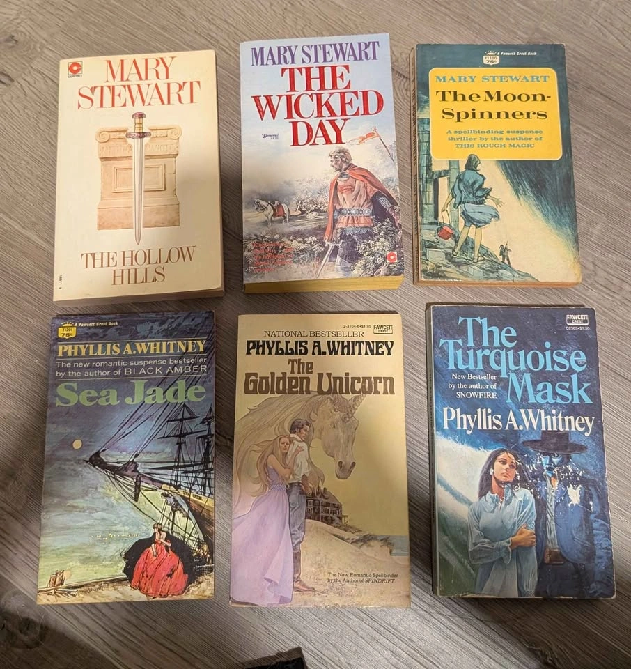 VINTAGE Mary Stewart and Phyllis A. Whitney Paperback Books - photo 3
