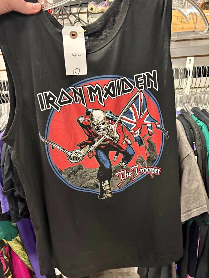 Medium Iron Maiden shirt