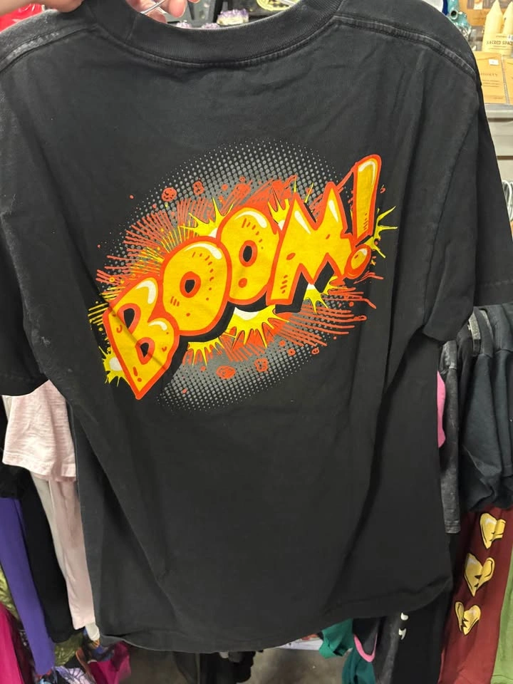 WWE Kofi Kingston here comes the boom shirt - photo 2