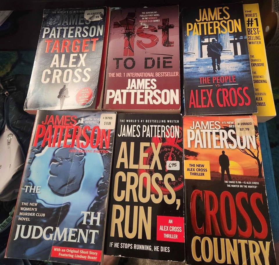 Collection of 20 Paperback Novels - photo 4