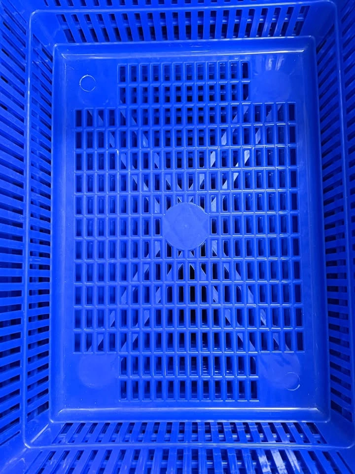 Like New Uline Shopping Baskets with Stand (Set of 12) - Blue - photo 2