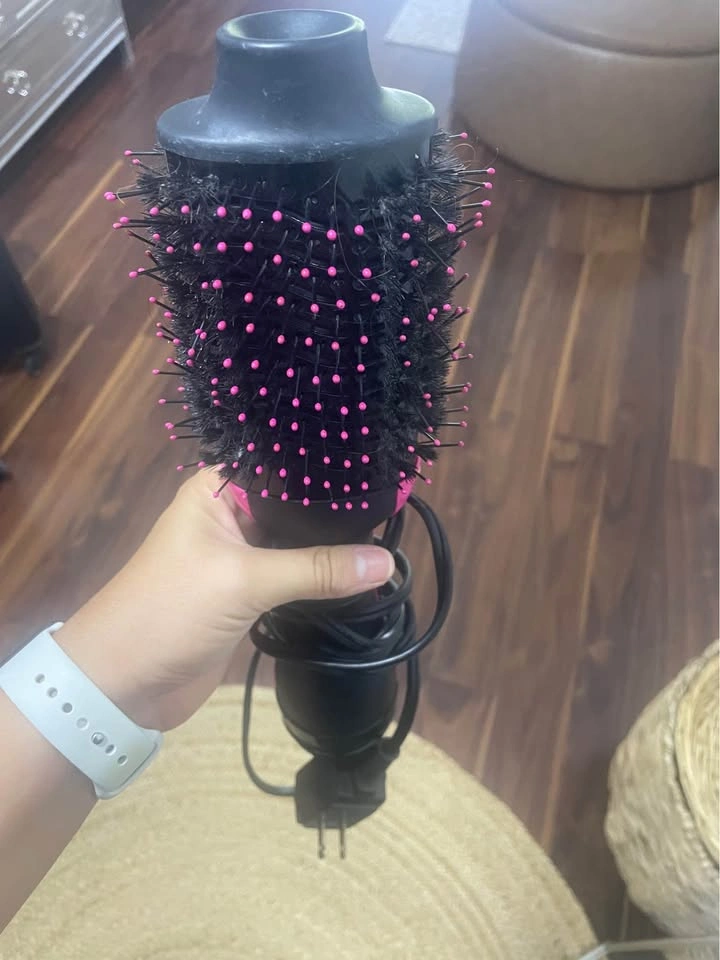 Revlon One-Step Hair Dryer & Volumizer Brush - photo 3