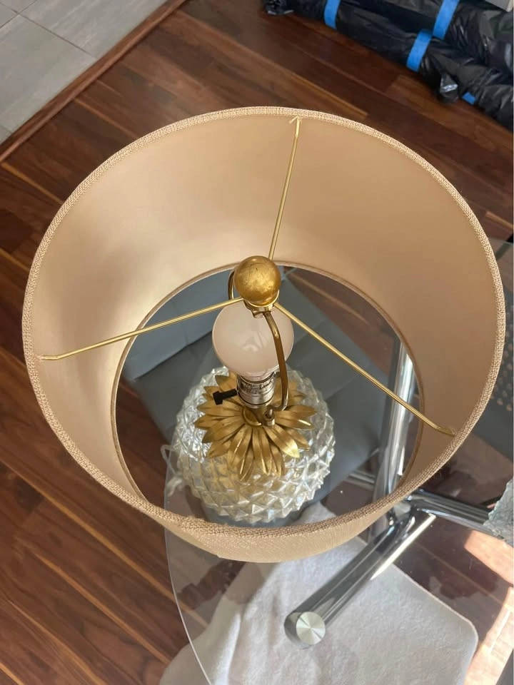 Pineapple table lamp - photo 3
