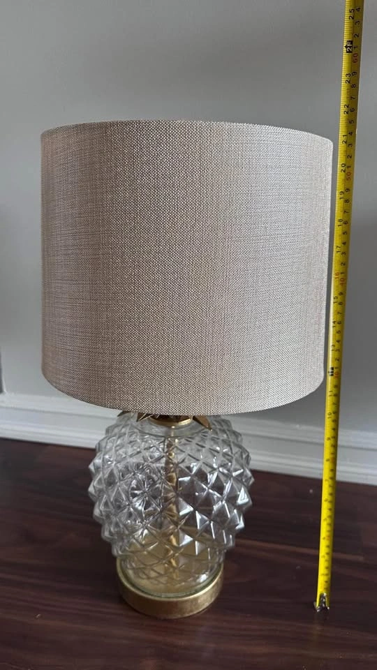 Pineapple table lamp - photo 4