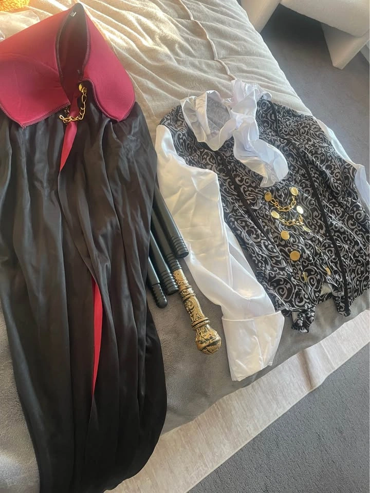 Vampire costume duo - men and women - photo 3