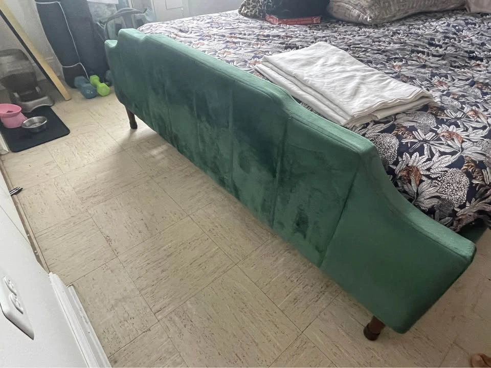 Queen Size Green Velvet Wingback Bed Frame - photo 2