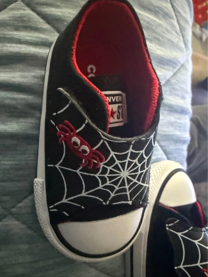 Baby converse shoes size 3 - photo 4