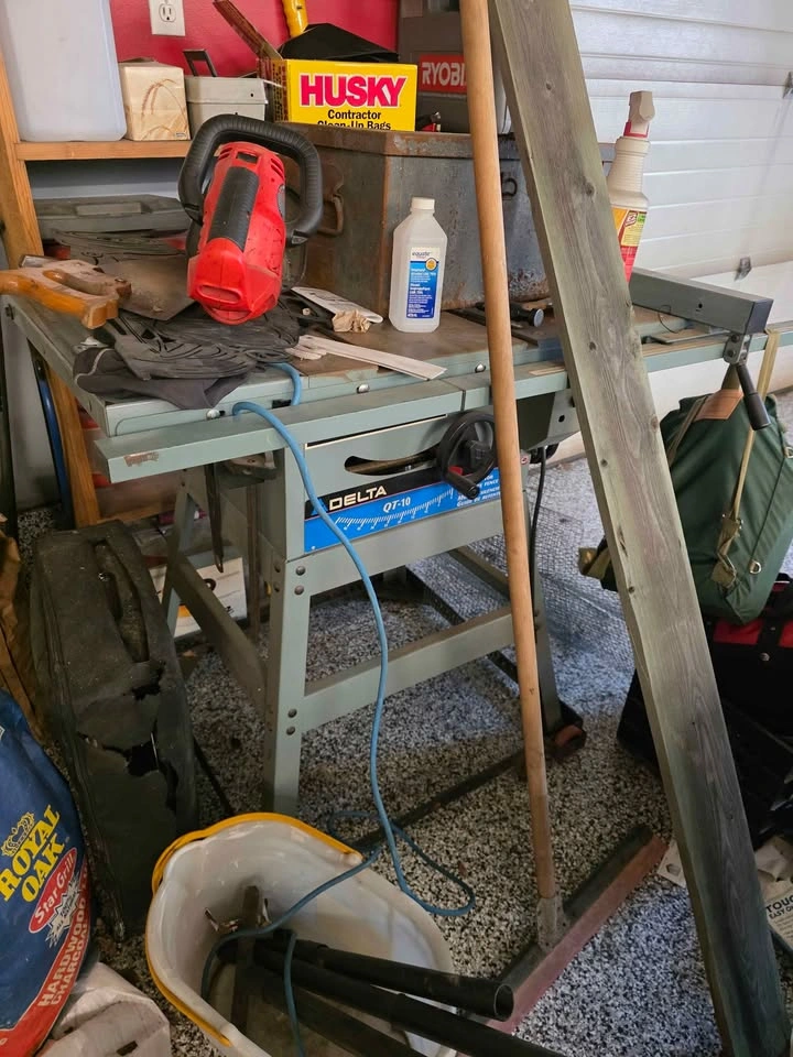 Delta QT-10 Table Saw - photo 2
