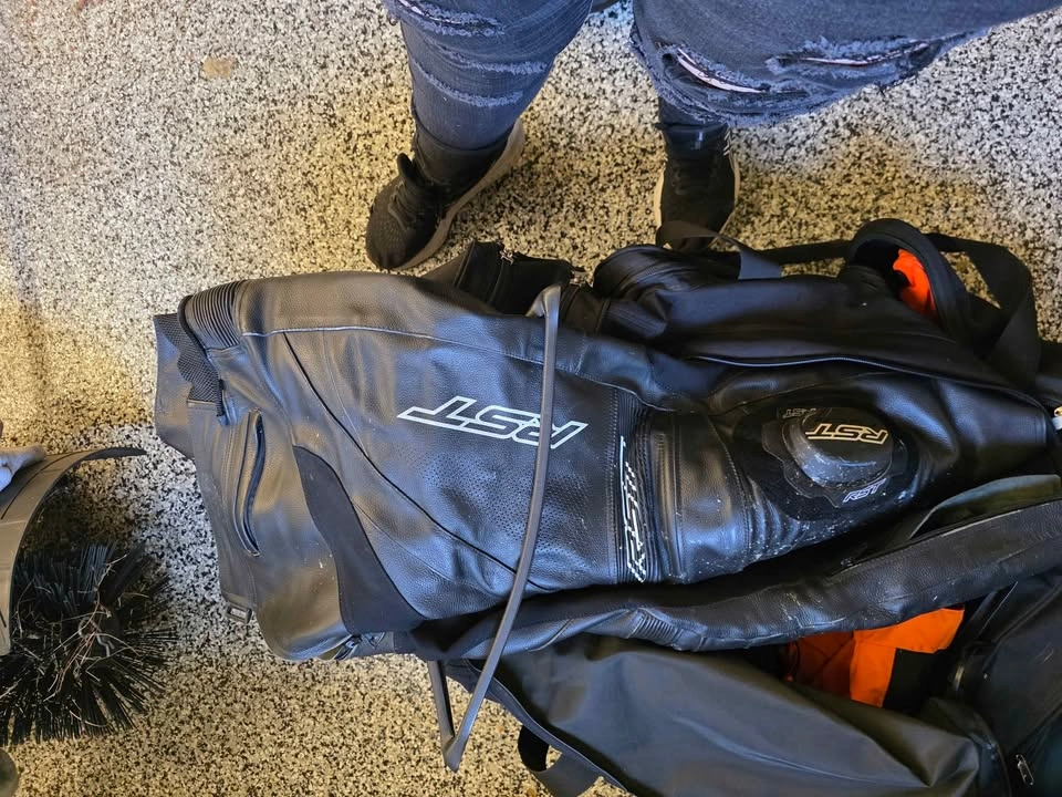 Padded motorcycle gear - photo 4