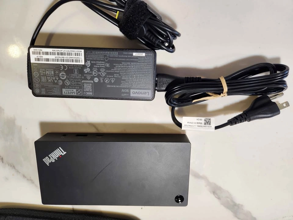 🇨🇦  Lenovo Thinkpad Kit - photo 2