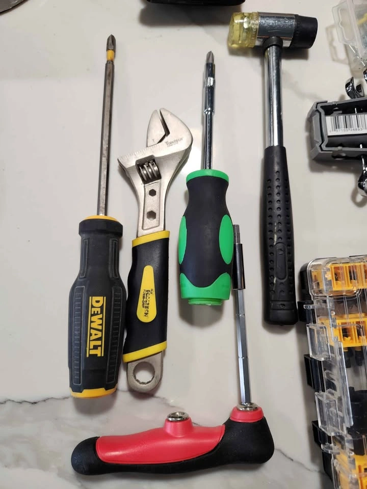 🇨🇦  Home Tool box with carry bag - photo 2