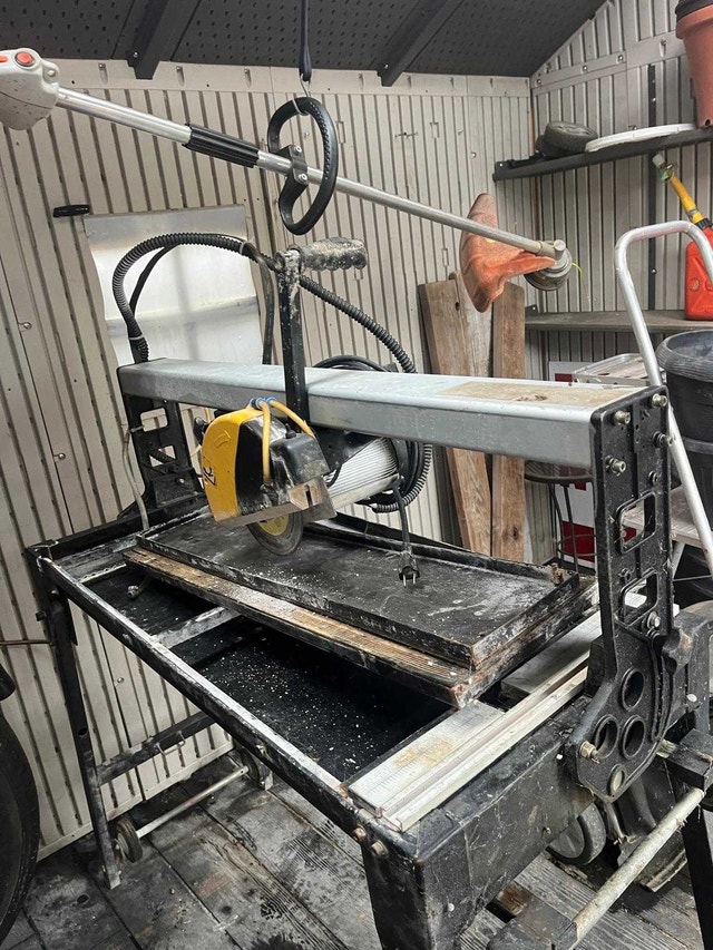 Tile Saw