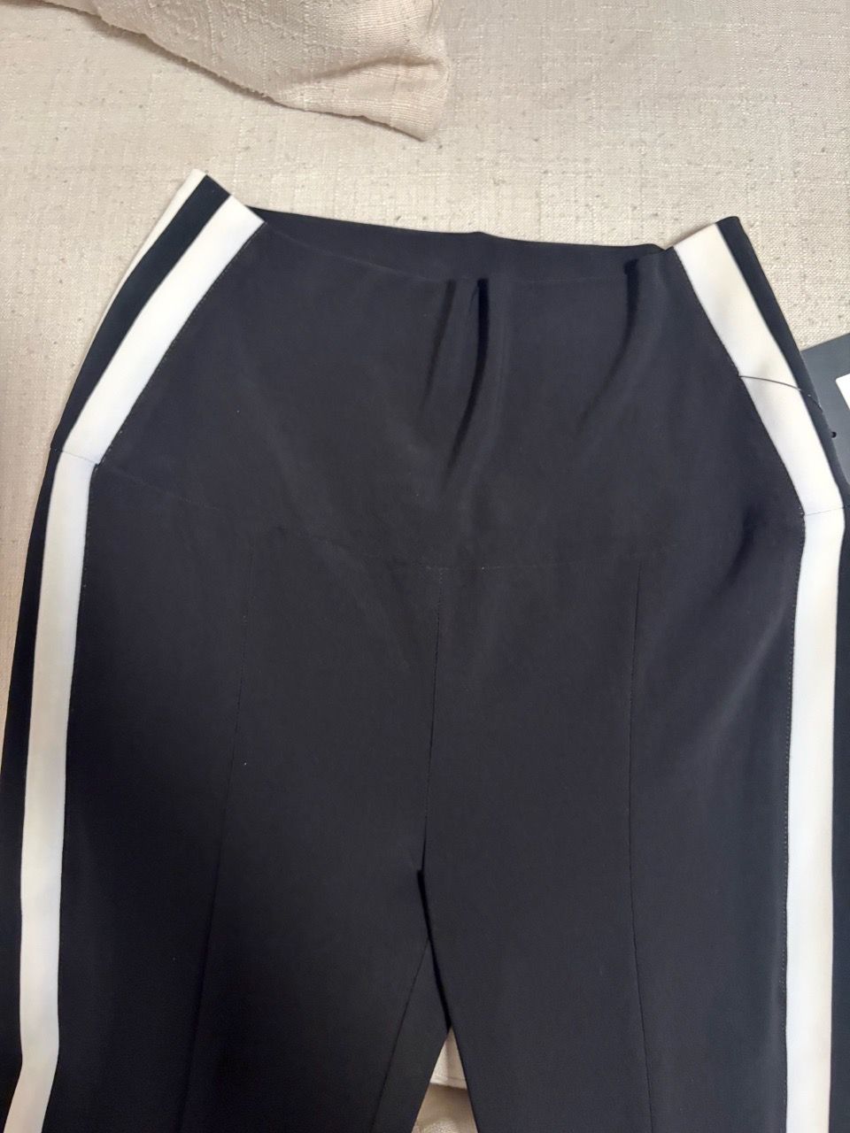 Norma Kamali - Black Flare Pants with White Side Stripes - photo 4