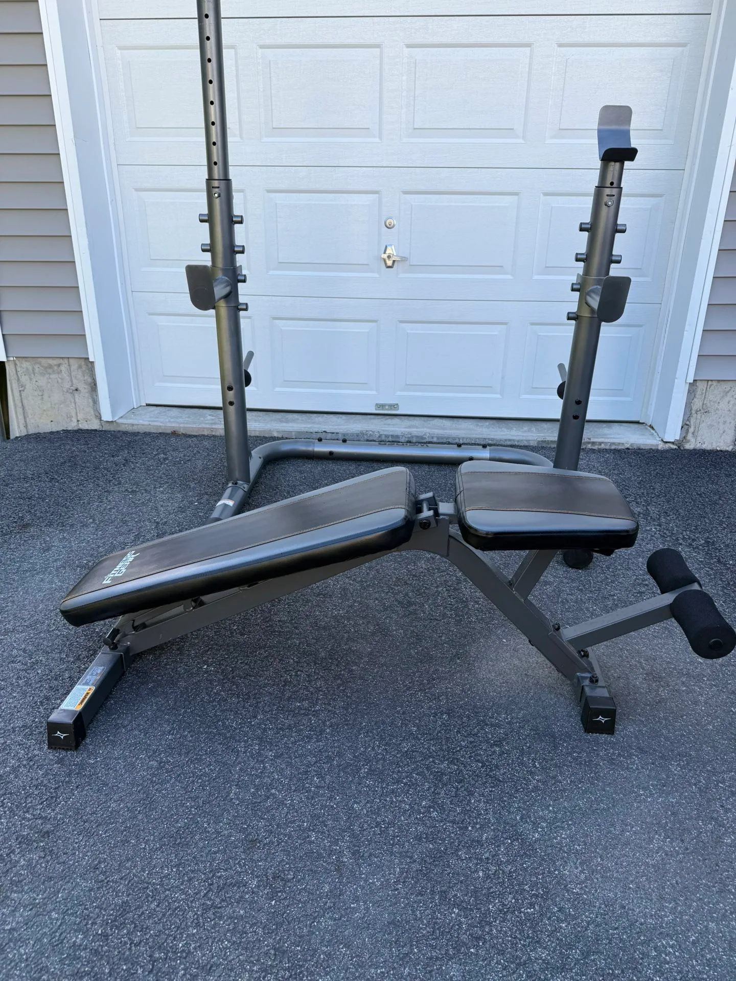 Adjustable Squat And Bench Press Rack With Bench image indicator(3)