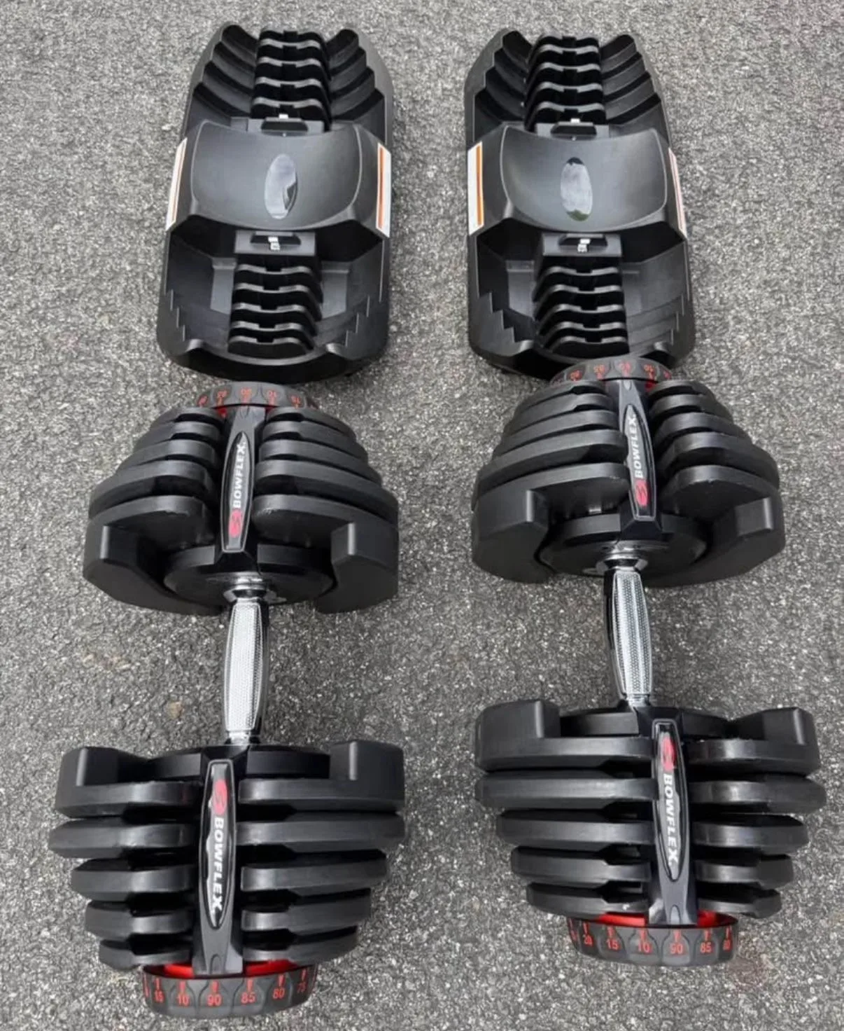 Bowflex Selecttech 1090 Adjustable Dumbbells With Stand image indicator(7)