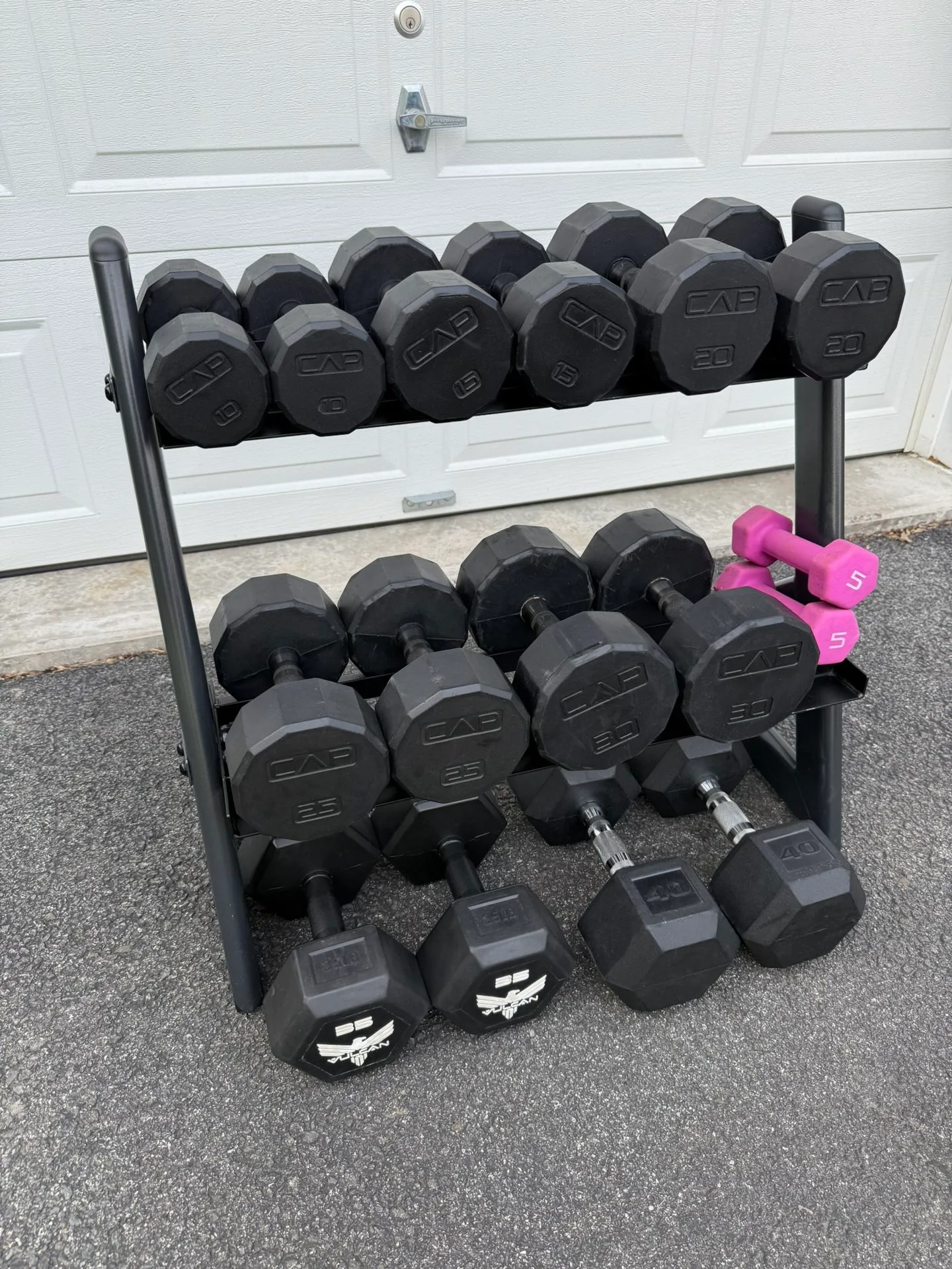 Rubber Dumbbells 5-40 WITH Rack thumbnail