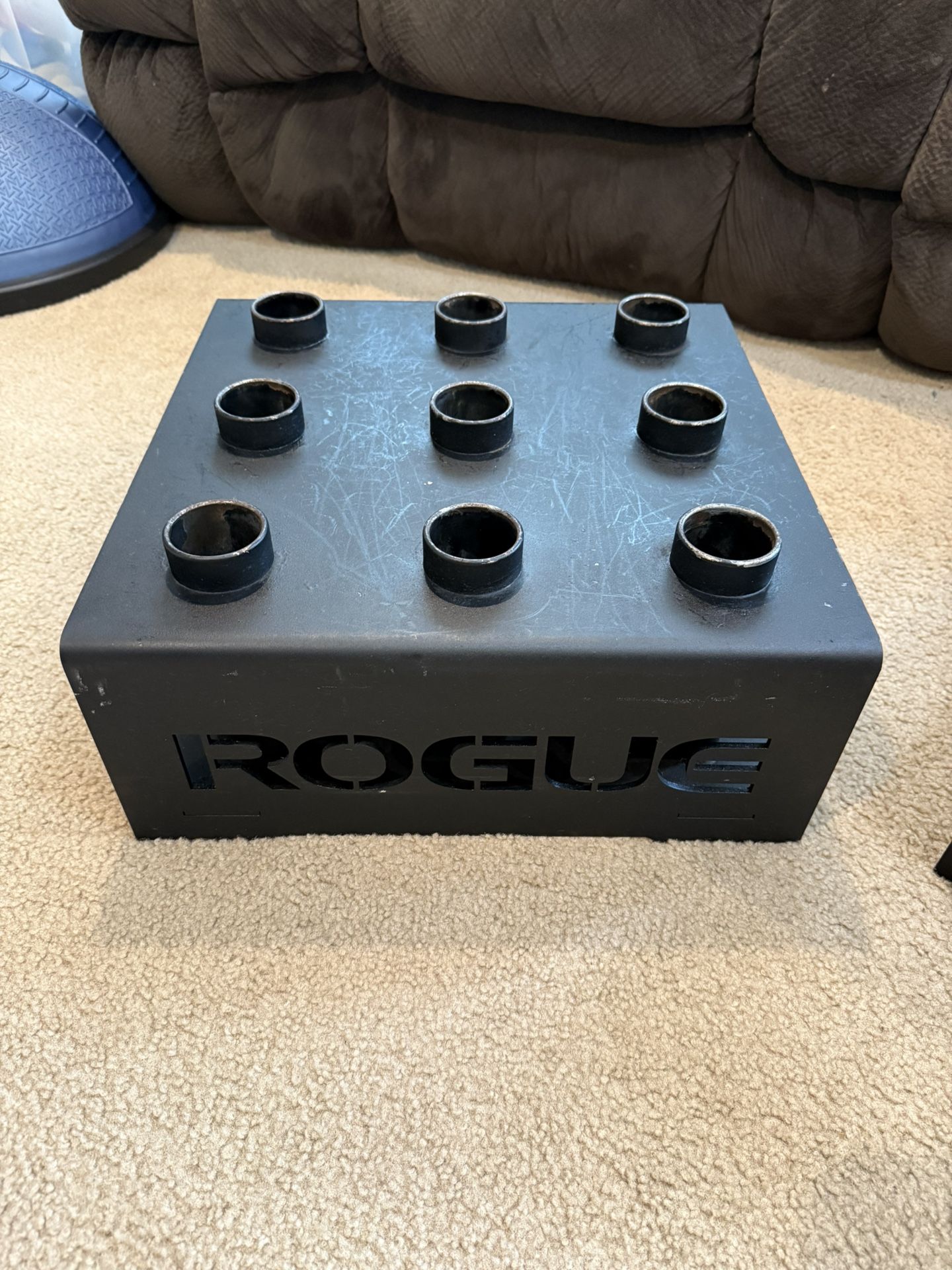 Rogue Fitness 9 Olympic Barbell Storage Holder - photo 3