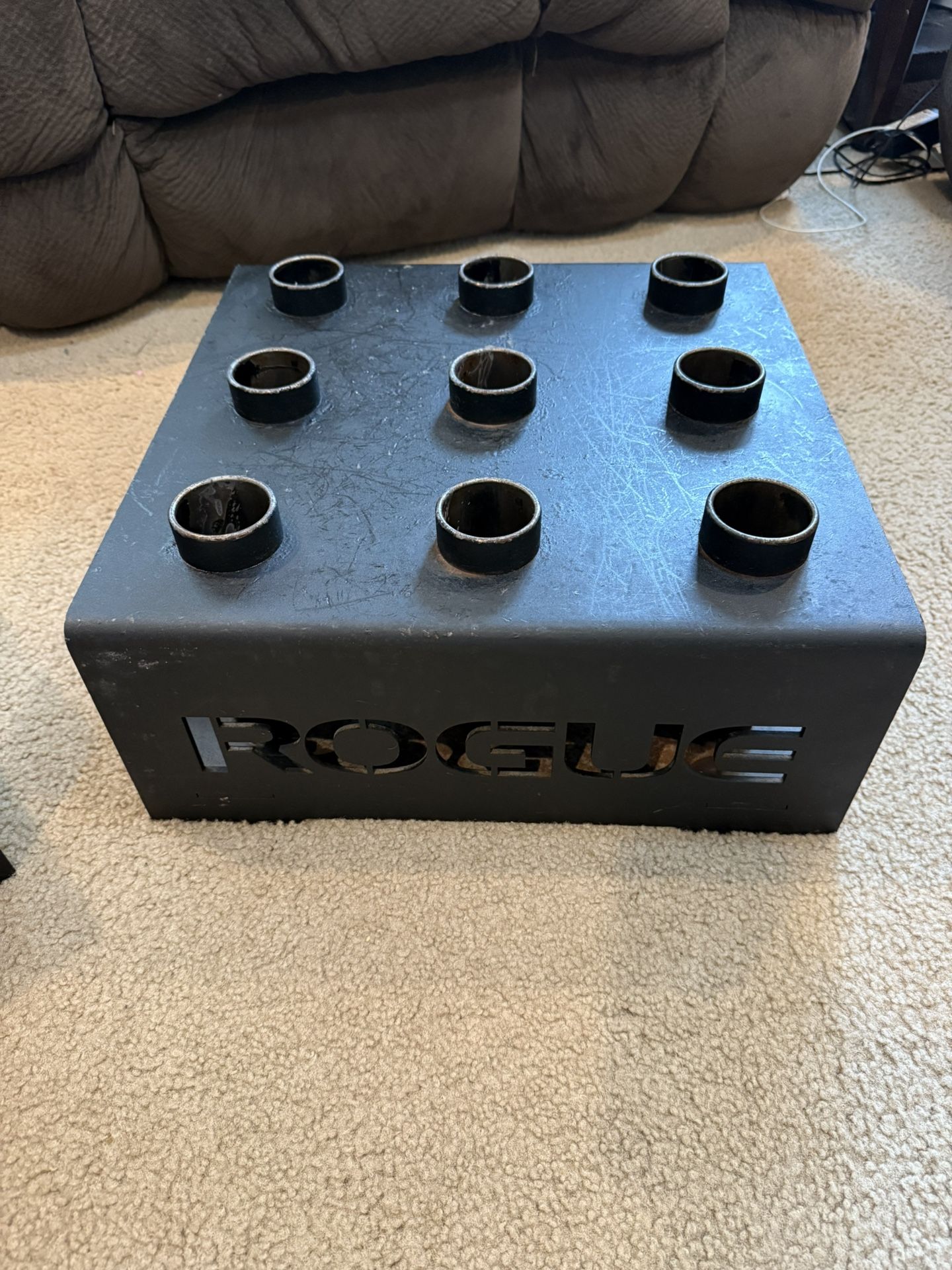 Rogue Fitness 9 Olympic Barbell Storage Holder - photo 4