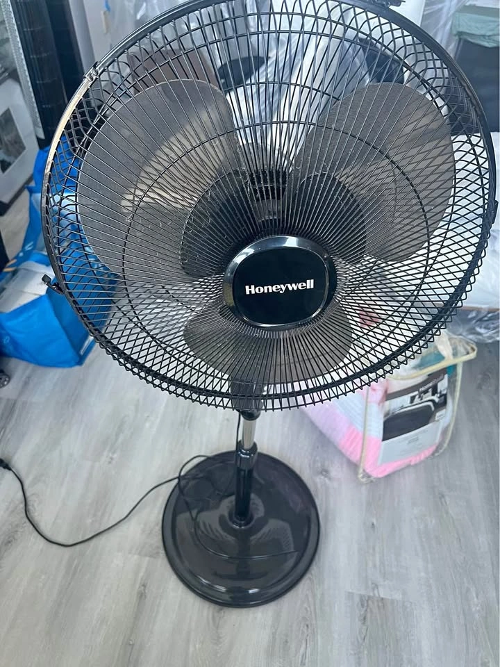 Honeywell 16” Pedestal Fan