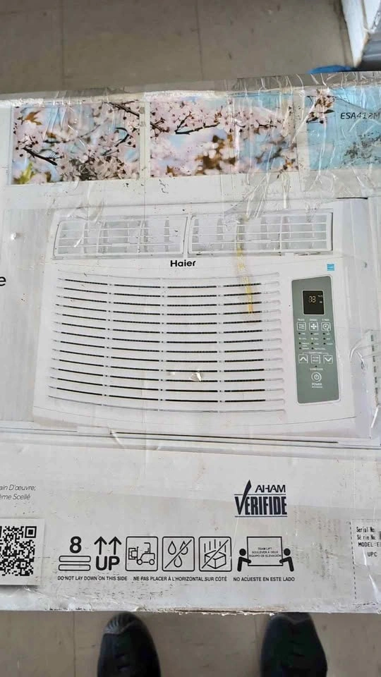Air conditioner (window)