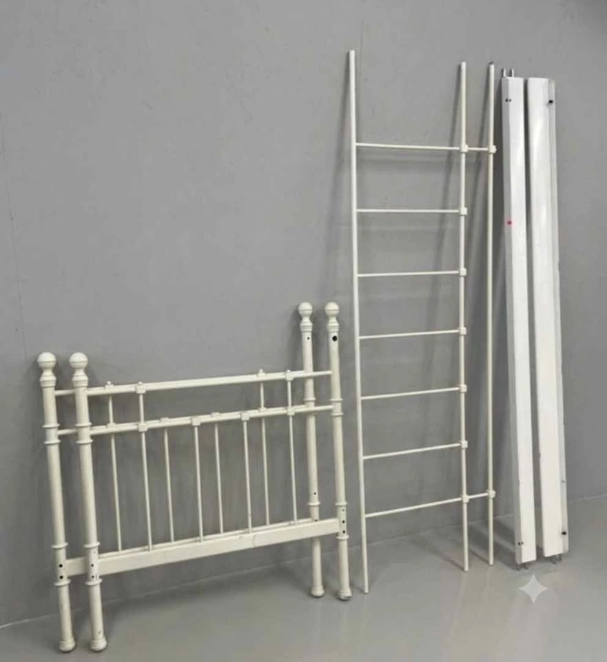 Rare Discontinued IKEA Tromsnes Twin Daybed + 5 Original Cushion - photo 4