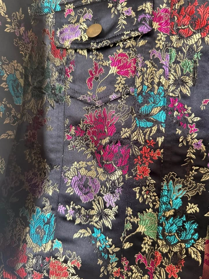 Black Floral Cropped Jacket (Spenser Jeremy) - Size: Small - photo 4