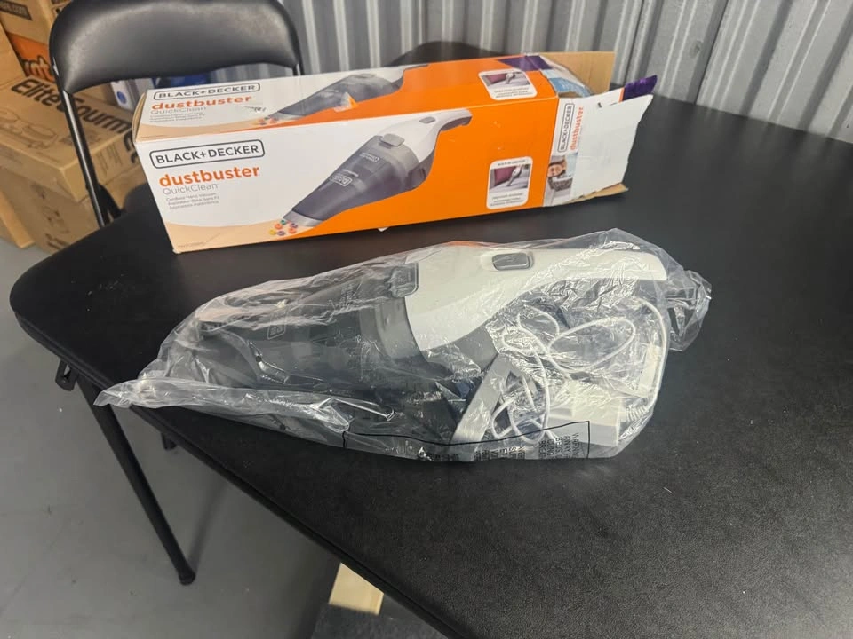 BLACK+DECKER Dustbuster QuickClean Cordless Hand Vacuum - photo 3