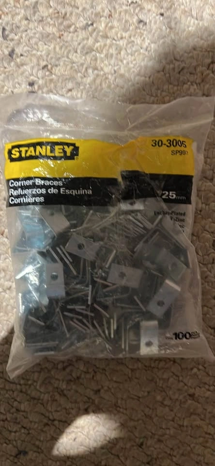 Stanley 25mm Corner Braces, 100 Count - photo 2