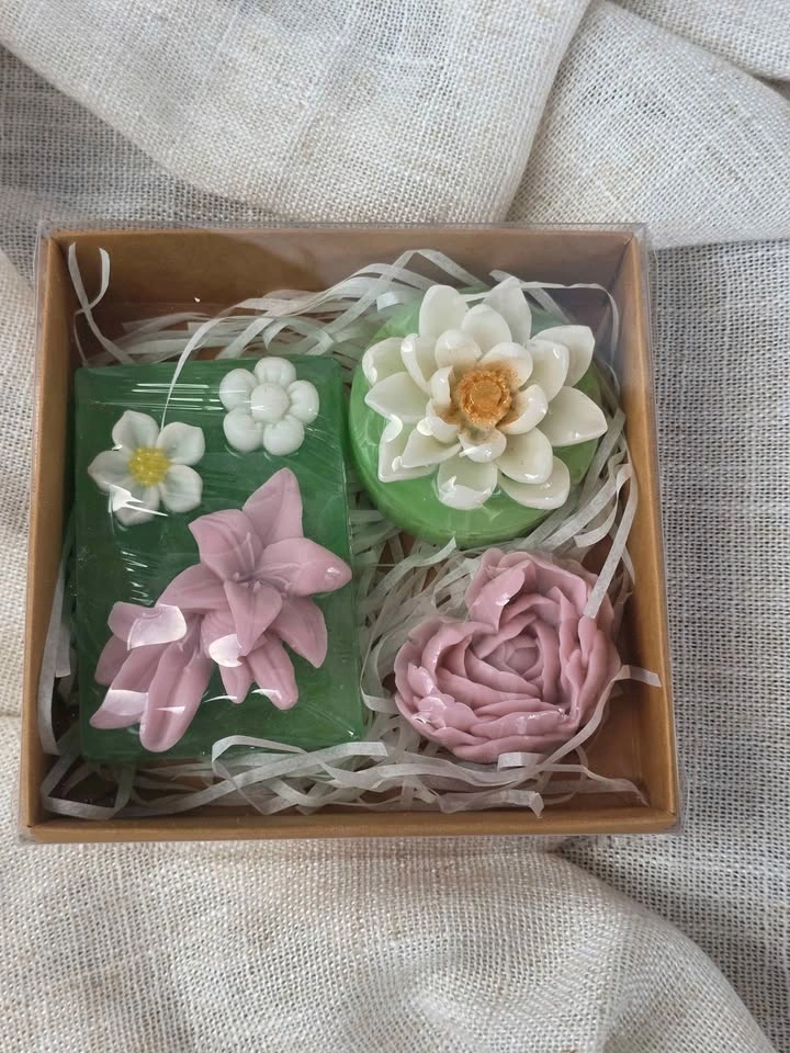 Flower Soap Gift Set, Handmade Floral Soap - photo 2