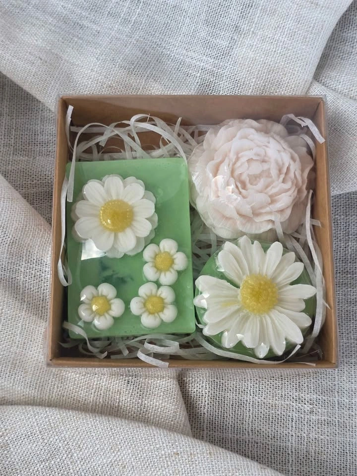 Flower Soap Gift Set, Handmade Floral Soap - photo 3