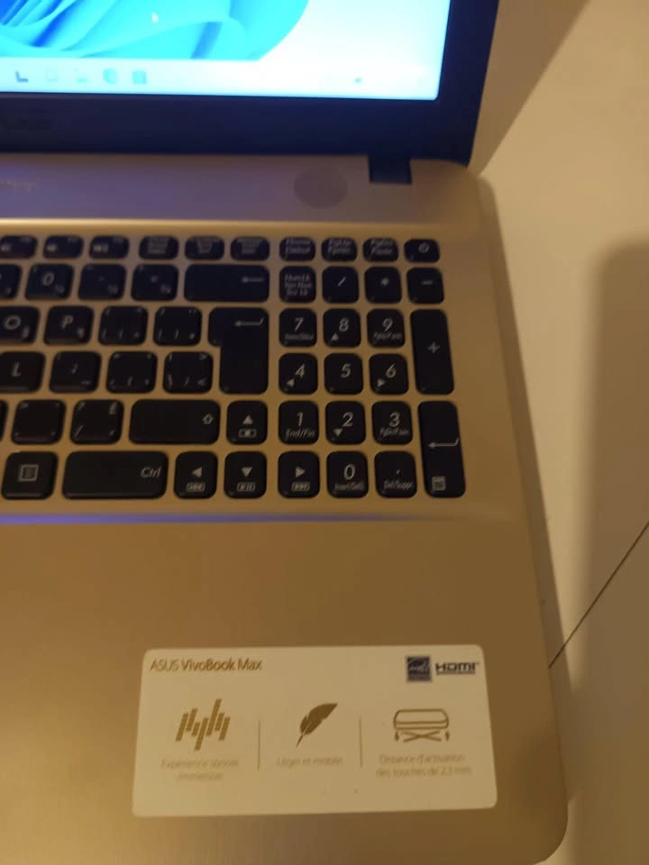 Asus VivoBook Max X541N Intel Pentium 4GB Ram 256GB SSD - photo 3