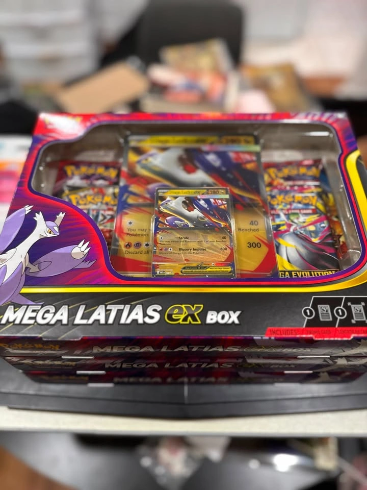 Mega Latias EX Box - photo 2