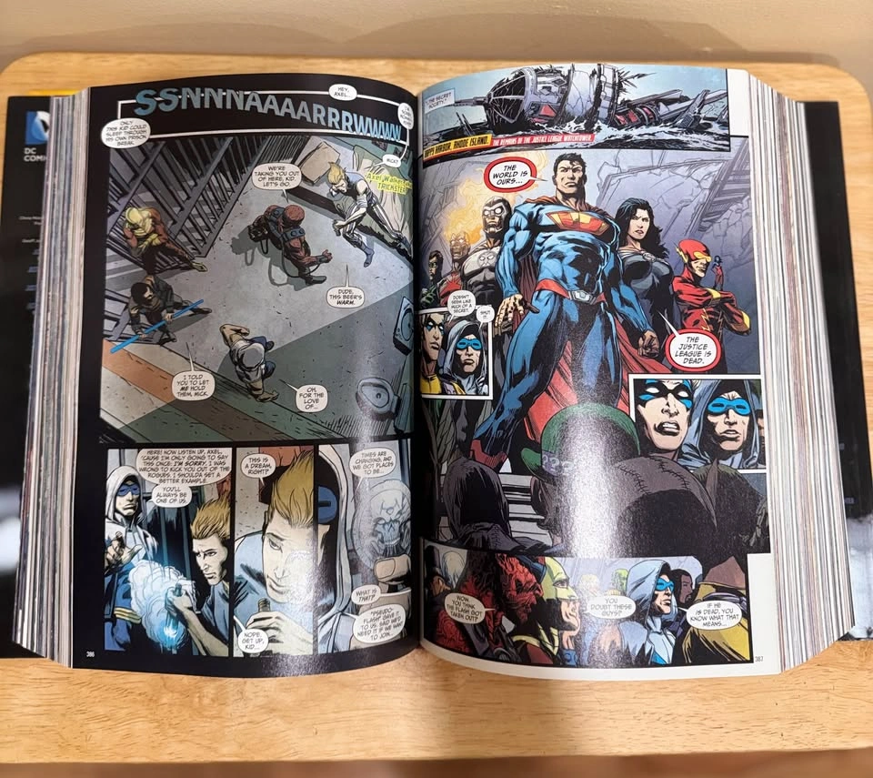 DC Comics The New 52 Villains Omnibus - photo 3
