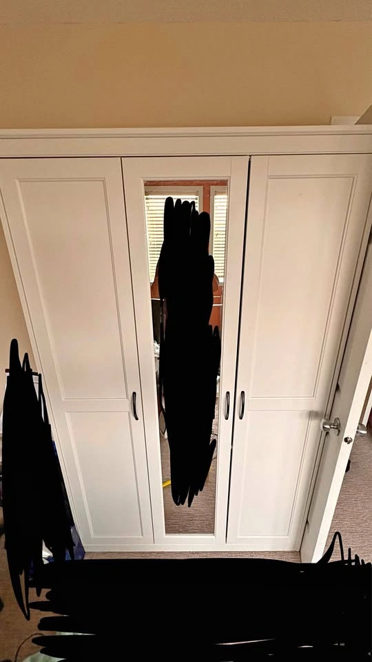 IKEA SONGESAND - WHITE CLOSET WITH MIRROR - photo 3
