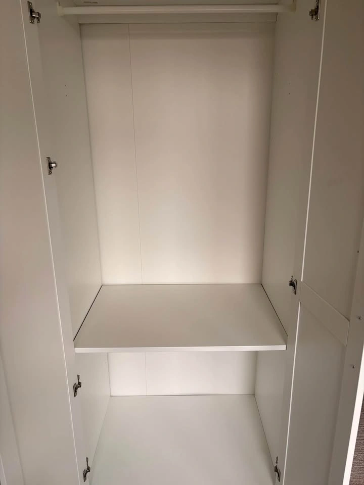 IKEA SONGESAND - WHITE CLOSET WITH MIRROR